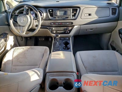 Zdjęcie 8 z 13 samochodu: 2016 KIA SEDONA VIN:KNDMB5C1XG6166160 - miniatura