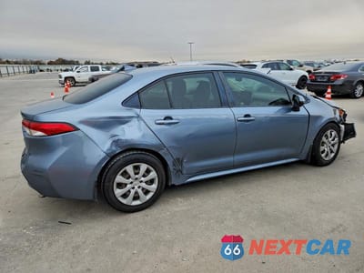 Trzecie zdjęcie samochodu z tyłu: 2020 TOYOTA COROLLA LE VIN:JTDEPRAE3LJ055461 - miniatura