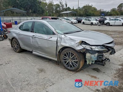 Czwarte zdjęcie samochodu z boku: 2023 TOYOTA CAMRY XLE VIN:4T1F11BK3PU074197 - miniatura