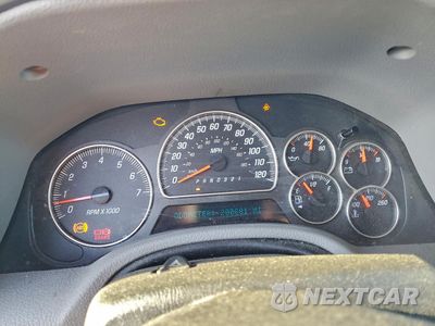 Zdjęcie 9 z 12 samochodu: 2006 GMC ENVOY DENALI XL VIN:1GKET66M066113113 - miniatura