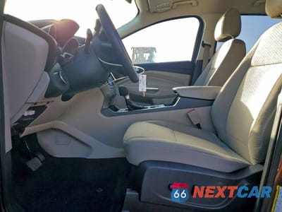 Zdjęcie 7 z 12 samochodu: 2017 FORD ESCAPE SE VIN:1FMCU0GD1HUA19652 - miniatura