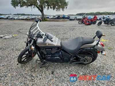 Trzecie zdjęcie samochodu z tyłu: 2020 KAWASAKI VN900 C VIN:JKAVN2C11LA074219 - miniatura