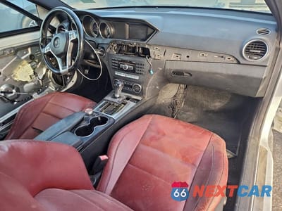 Zdjęcie 8 z 12 samochodu: 2013 MERCEDES-BENZ C 250 VIN:WDDGJ4HBXDG053347 - miniatura