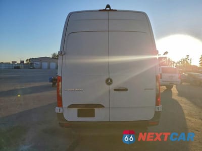 Zdjęcie 6 z 12 samochodu: 2020 MERCEDES-BENZ SPRINTER 2500 VIN:W1W4ECHYXLT037627 - miniatura