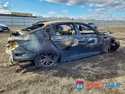 Trzecie zdjęcie samochodu z tyłu: 2020 KIA OPTIMA LX VIN:5XXGT4L39LG409829 - miniatura