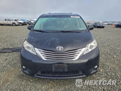 Piąte zdjęcie samochodu w środku: 2017 TOYOTA SIENNA XLE VIN:5TDDZ3DC7HS185685 - miniatura