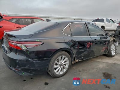 Trzecie zdjęcie samochodu z tyłu: 2021 TOYOTA CAMRY LE VIN:4T1C11AKXMU453553 - miniatura