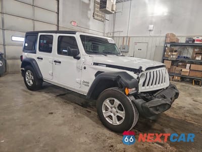Czwarte zdjęcie samochodu z boku: 2020 JEEP WRANGLER UNLIMITED SPORT VIN:1C4HJXDN0LW209092 - miniatura