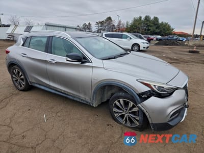 Czwarte zdjęcie samochodu z boku: 2017 INFINITY QX30 VIN:SJKCH5CR4HA017657 - miniatura