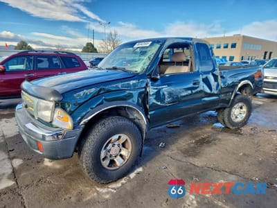 1999 TOYOTA TACOMA XTRACAB 4TAWN72N2XZ525611 - główne zdjęcie licytacji z USA - miniatura
