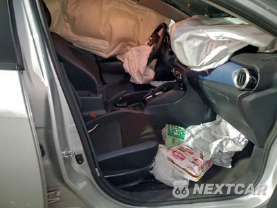 Zdjęcie 13 z 14 samochodu: 2025 NISSAN VERSA SV VIN:3N1CN8EV1SL837401 - miniatura