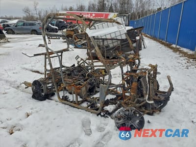 2021 CFMOTO UFORCE 800 LCELVYZ43M6002489 - główne zdjęcie licytacji z USA - miniatura