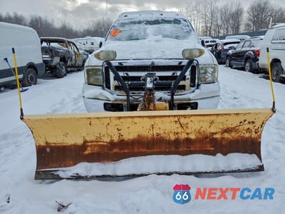 Piąte zdjęcie samochodu w środku: 2005 FORD F250 SUPER DUTY VIN:1FTNF21585EB07169 - miniatura