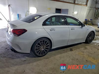 Trzecie zdjęcie samochodu z tyłu: 2021 MERCEDES-BENZ A 35 AMG VIN:W1K3G5BB1MJ318736 - miniatura