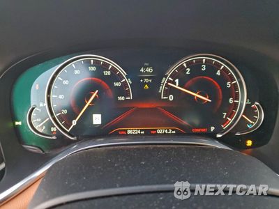 Zdjęcie 9 z 14 samochodu: 2016 BMW 740 I VIN:WBA7E2C57GG738685 - miniatura
