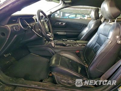 Zdjęcie 7 z 12 samochodu: 2019 FORD MUSTANG VIN:1FA6P8TH2K5130203 - miniatura