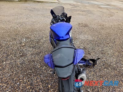 Czwarte zdjęcie samochodu z boku: 2025 YAMAHA YFZ320 A VIN:MH3RH25E6SK001016 - miniatura