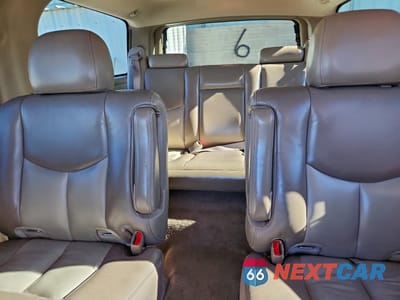 Zdjęcie 10 z 15 samochodu: 2003 GMC YUKON XL DENALI VIN:1GKFK66U53J333833 - miniatura