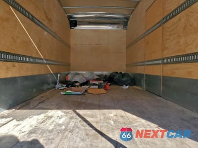 Zdjęcie 10 z 13 samochodu: 2025 ISUZU NRR BOX TRUCK VIN:JALE5W168S7P01116 - miniatura