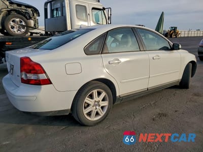 Trzecie zdjęcie samochodu z tyłu: 2007 VOLVO S40 2.4I VIN:YV1MS390972293941 - miniatura
