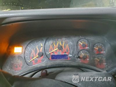 Zdjęcie 9 z 12 samochodu: 2000 GMC NEW SIERRA C1500 VIN:2GTEC19T2Y1132130 - miniatura