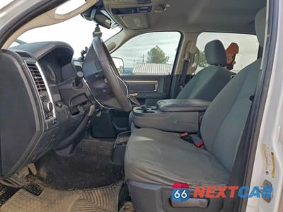 Zdjęcie 7 z 12 samochodu: 2014 RAM 2500 SLT VIN:3C6UR5DL8EG223924 - miniatura