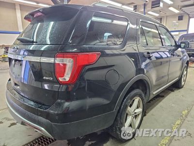 Trzecie zdjęcie samochodu z tyłu: 2016 FORD EXPLORER XLT VIN:1FM5K8D82GGA81921 - miniatura