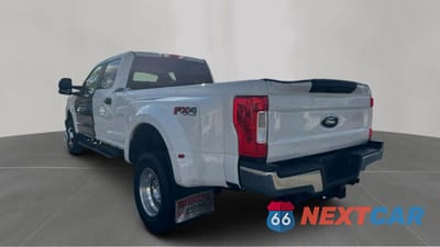 Trzecie zdjęcie samochodu z tyłu: 2017 FORD F350 SUPER DUTY VIN:1FT8W3DT7HED16940 - miniatura