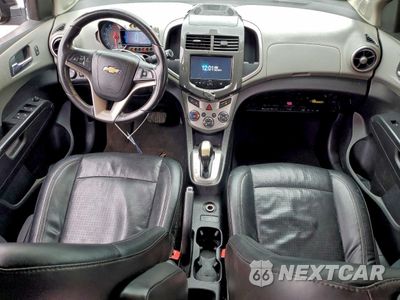 Zdjęcie 8 z 14 samochodu: 2015 CHEVROLET SONIC LTZ VIN:1G1JE6SB4F4117470 - miniatura