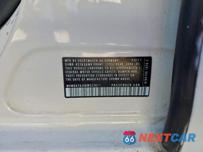 Zdjęcie 12 z 13 samochodu: 2011 VOLKSWAGEN GOLF VIN:WVWDA7AJ6BW327811 - miniatura