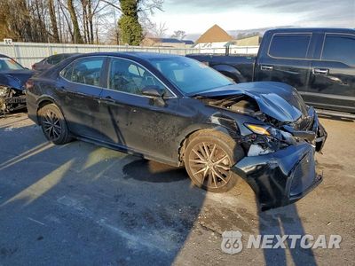 Czwarte zdjęcie samochodu z boku: 2022 TOYOTA CAMRY SE VIN:4T1G11AK3NU708160 - miniatura