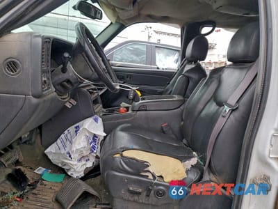 Zdjęcie 7 z 12 samochodu: 2005 CHEVROLET SILVERADO K3500 VIN:1GCJK33275F884925 - miniatura