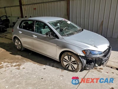 Czwarte zdjęcie samochodu z boku: 2019 VOLKSWAGEN E-GOLF SE VIN:WVWKR7AU4KW910940 - miniatura