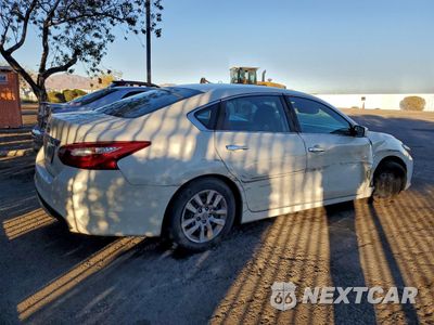 Trzecie zdjęcie samochodu z tyłu: 2016 NISSAN ALTIMA 2.5 VIN:1N4AL3AP4GC230065 - miniatura