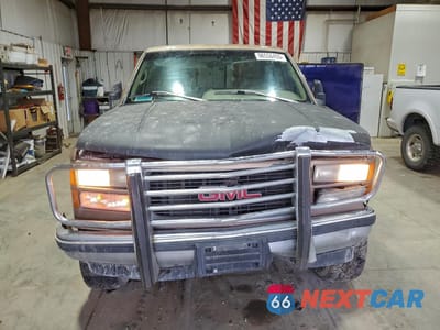 Piąte zdjęcie samochodu w środku: 1996 GMC SIERRA K2500 VIN:1GTGK29R8TE549703 - miniatura