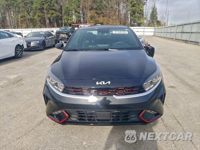 Piąte zdjęcie samochodu w środku: 2024 KIA FORTE GT LINE VIN:3KPF54AD5RE825962 - miniatura