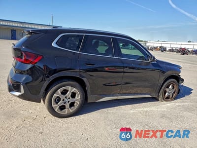Trzecie zdjęcie samochodu z tyłu: 2024 BMW X1 XDRIVE28I VIN:WBX73EF09R5Z89137 - miniatura
