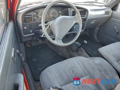 Zdjęcie 8 z 12 samochodu: 1992 TOYOTA PICKUP 1/2 TON EXTRA LONG WHEELBASE DLX VIN:JT4VN93DXN5029168 - miniatura