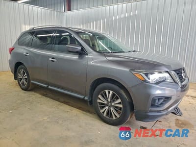 Czwarte zdjęcie samochodu z boku: 2017 NISSAN PATHFINDER S *** REPO *** VIN:5N1DR2MN2HC906603 - miniatura
