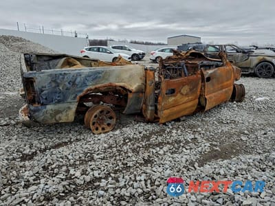 Trzecie zdjęcie samochodu z tyłu: 2005 CHEVROLET SILVERADO K1500 VIN:2GCEK13T151180547 - miniatura