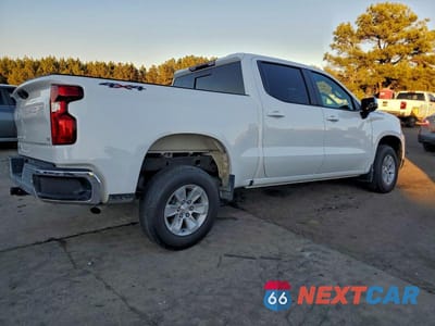 Trzecie zdjęcie samochodu z tyłu: 2024 CHEVROLET SILVERADO K1500 LT VIN:2GCUDDED4R1244230 - miniatura