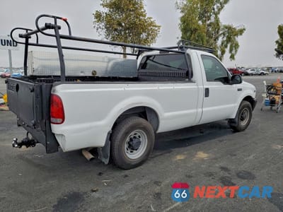 Trzecie zdjęcie samochodu z tyłu: 2002 FORD F250 SUPER DUTY VIN:1FTNF20L62EB26170 - miniatura