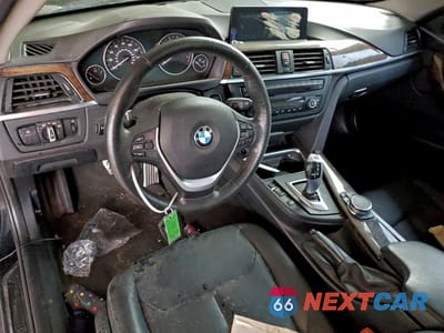 Zdjęcie 8 z 12 samochodu: 2015 BMW 328 XI SULEV VIN:WBA3B5G50FNS18034 - miniatura