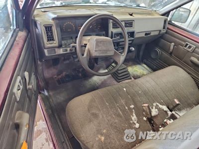 Zdjęcie 9 z 13 samochodu: 1988 NISSAN D21 SHORT BED VIN:1N6ND11S1JC374114 - miniatura