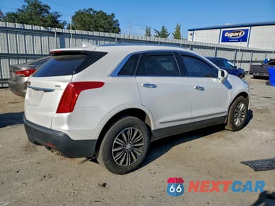 Trzecie zdjęcie samochodu z tyłu: 2018 CADILLAC XT5 LUXURY VIN:1GYKNDRSXJZ204074 - miniatura