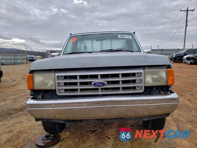 Piąte zdjęcie samochodu w środku: 1988 FORD F150 VIN:1FTEF14Y8JLA59128 - miniatura