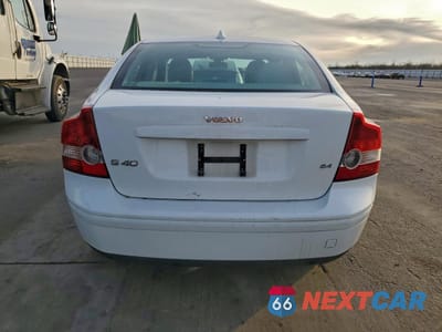 Zdjęcie 6 z 13 samochodu: 2007 VOLVO S40 2.4I VIN:YV1MS390972293941 - miniatura