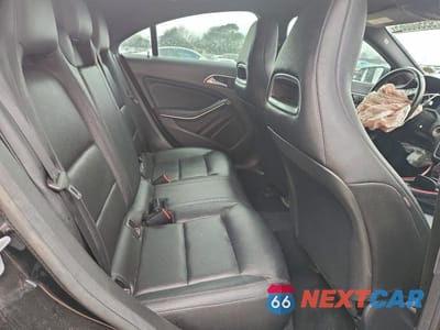 Zdjęcie 10 z 12 samochodu: 2014 MERCEDES-BENZ CLA 250 VIN:WDDSJ4EB3EN137411 - miniatura