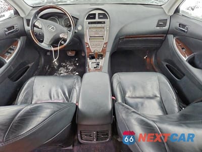 Zdjęcie 8 z 12 samochodu: 2011 LEXUS ES 350 VIN:JTHBK1EGXB2464675 - miniatura