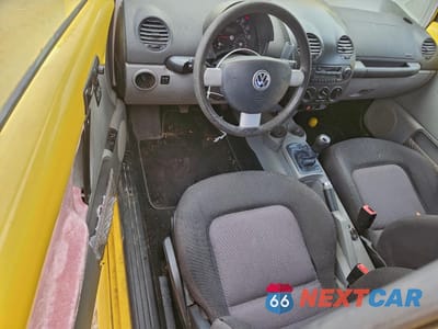 Zdjęcie 8 z 12 samochodu: 2003 VOLKSWAGEN NEW BEETLE GL VIN:3VWBK21C83M420482 - miniatura